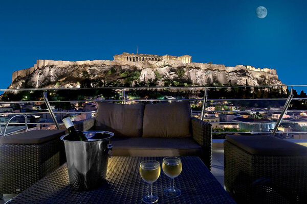 12-Day Grand Cyclades Tour: Athens, Mykonos, Paros, Naxos, and Santorini